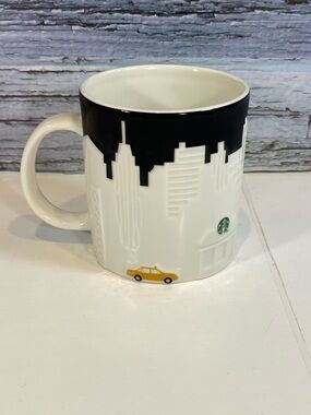 Starbucks Mug Collector Series Relief 3D New York City Skyline 16 oz Taxi 2012